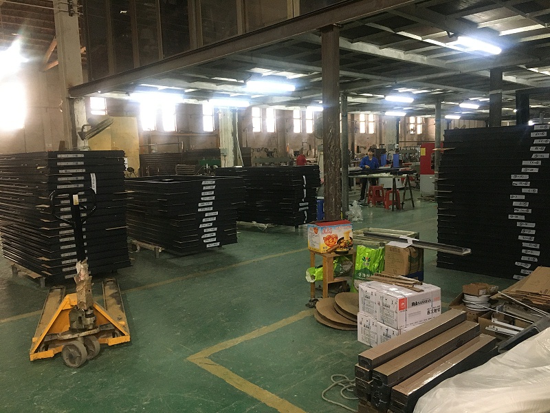 鋁合金門窗10大品牌廠家該如何在門窗市場中占據(jù)有利的市場地位？