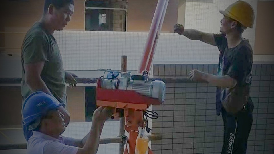 工程門窗幕墻滲水怎么處理？來看看樓上樓門窗的小技巧